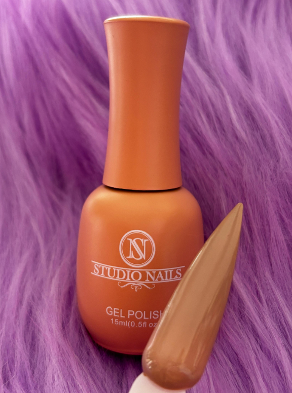 GEL #12 STUDIO NAILS